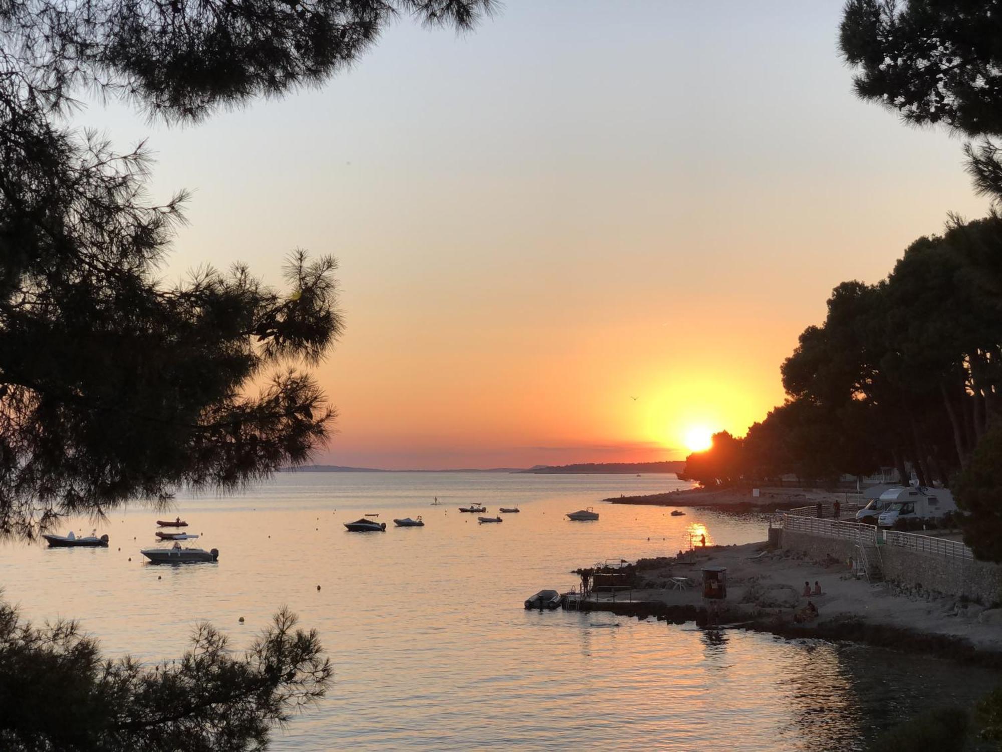 Glamping Tents | Losinj | Camp Cikat มาลีโลชินจ์ ภายนอก รูปภาพ