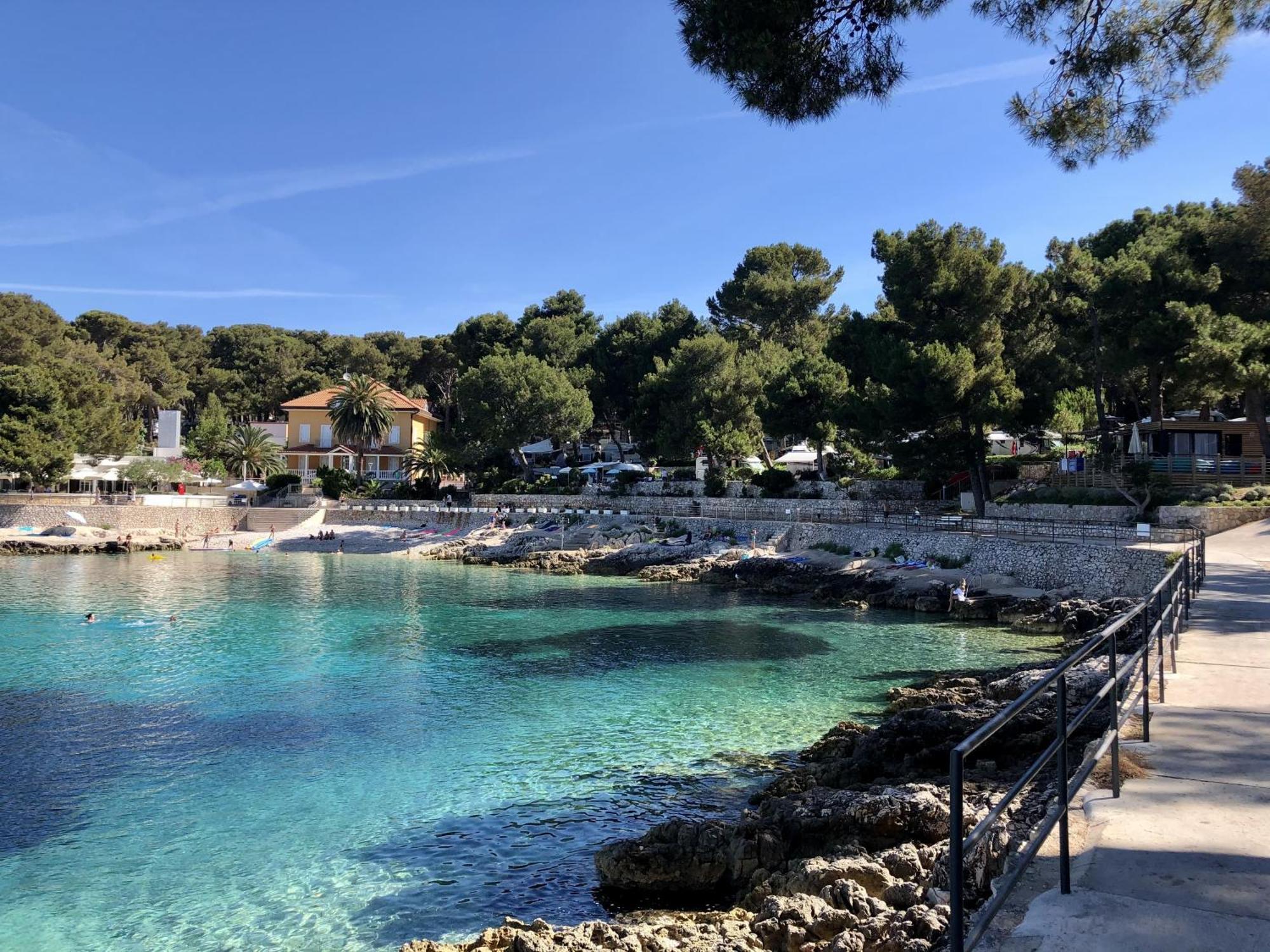 Glamping Tents | Losinj | Camp Cikat มาลีโลชินจ์ ภายนอก รูปภาพ